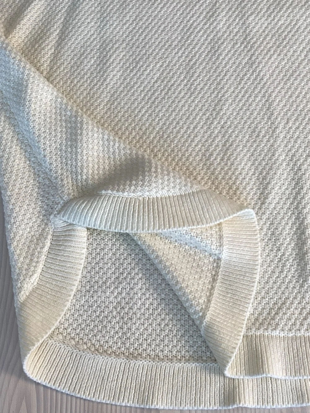 I. B. Diffusion Pullover Sweater Ivory Honeycomb Crochet & Scallop Hem Size L - Picture 8 of 12
